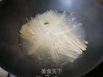 Make Bones soup noodles step 1