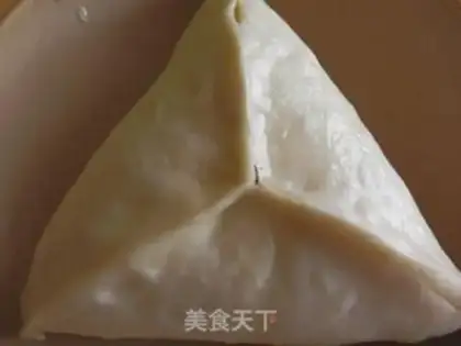 Make Steamed Sugar Triangle step 5