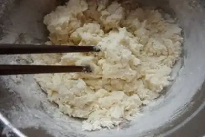 Make Shrimp egg burrito step 1