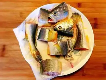 Make Home burning yellow fish step 0