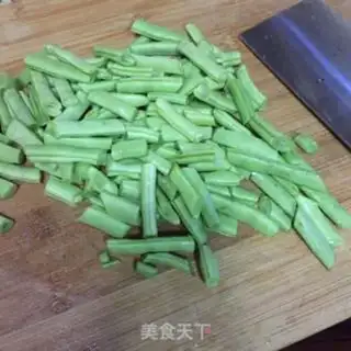 Make Weenie fried four season beans step 0