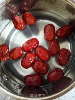 Make Red-tree cake step 0