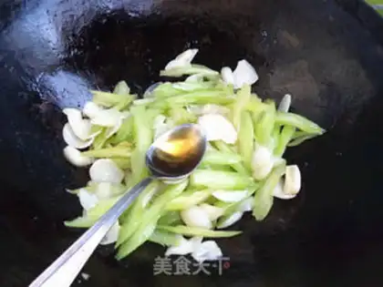 Make The Celery Lily step 6