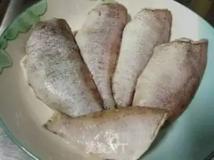 Make A small seafish with tan step 0