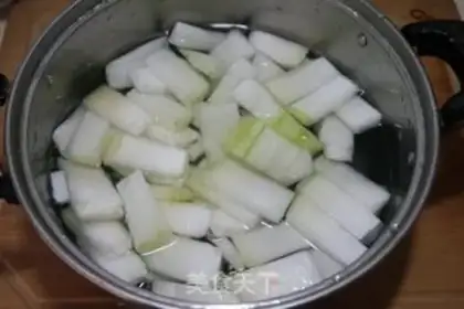 Make Porkball soup step 4