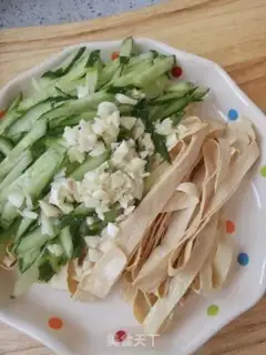 Make Creaming cucumber oil, bean skin step 3