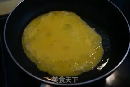 Make Eggs and pickles step 3