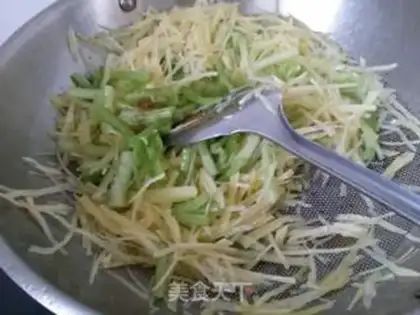 Make Celery with potatoes step 4