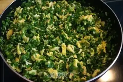 Make Eggs and pickles step 6