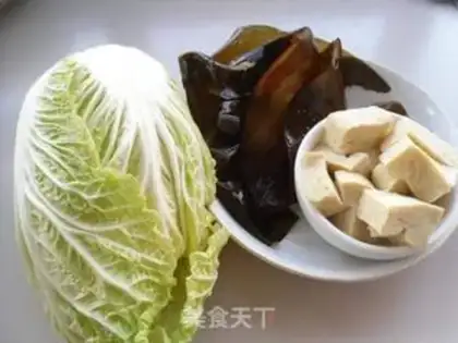 Make Seaweed cabbage and tofu step 0