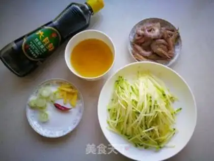 Make Shrimp radish soup step 0
