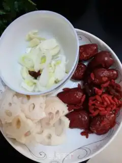 Make Monkey-head mushroom chicken chow step 1