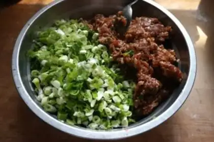 Make Homemade meatloaf step 2