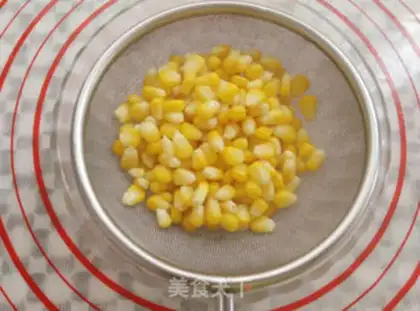 Make Pumpkin dry shrimp and healthy pizza step 4