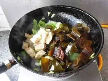 Make Seaweed cabbage and tofu step 7