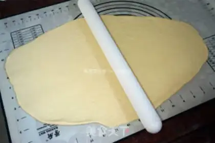 Make Coconut rolls step 3