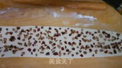 Make Thousands of date rolls step 4