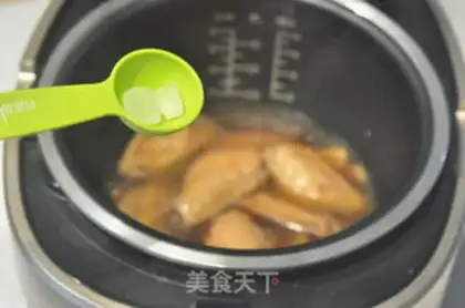 Make Coke chicken wings step 7