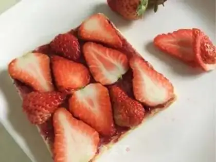Make Strawberry sandwich step 4