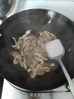 Make Mushroom soup step 3