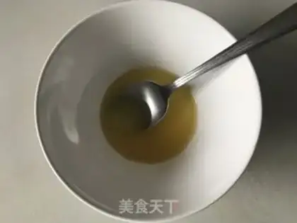Make Honey cream melon step 1