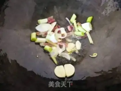 Make Garlic spicy tofu step 2