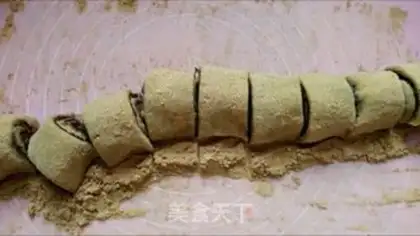 Make Donkey rolls step 6