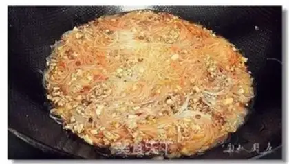 Make A garlic fan step 1