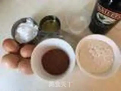 Make Strawberry chocolate cake step 0