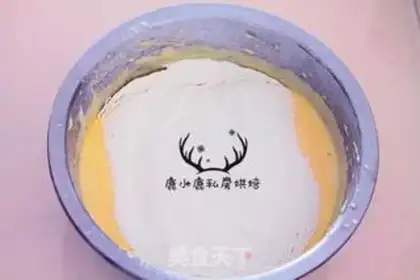 Make Sakura cheesecake step 3