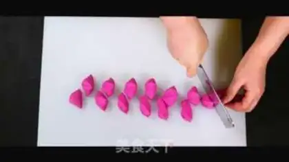 Make Colour dumplings step 19
