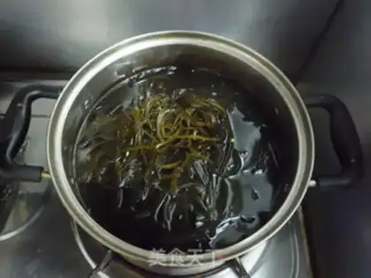 Make Seaweed silk and bean skin step 3