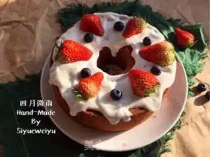 Make Strawberry chocolate cake step 14