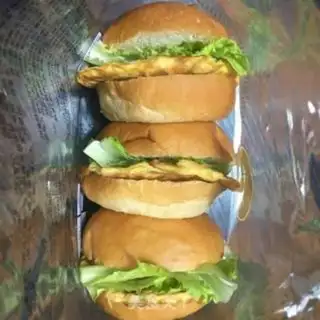 Make Homemade breakfast burger step 6