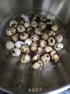 Make Boiled quail eggs step 1