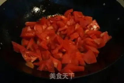Make Tomato fried eggs step 3