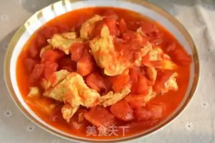 Make Tomato fried eggs step 6