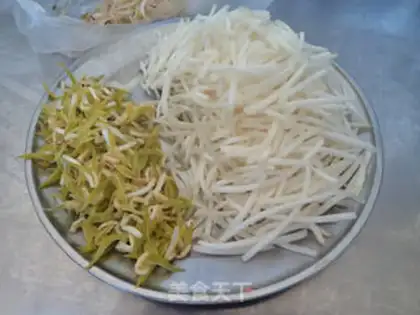 Make Chicken silk needle step 1