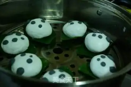 Make Panda-style leaves step 12