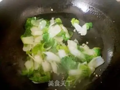 Make Garlic ham yellow cabbage step 5