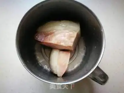 Make Rhodish and gravy step 0