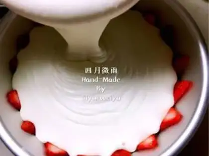 Make Strawberry Moose step 10