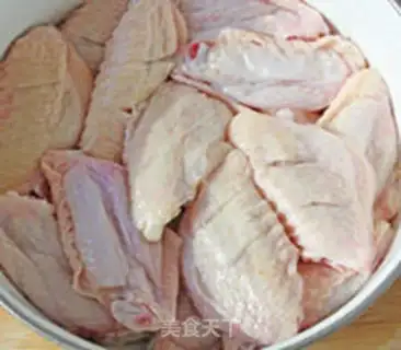 Make The chicken wings of chestnuts step 2