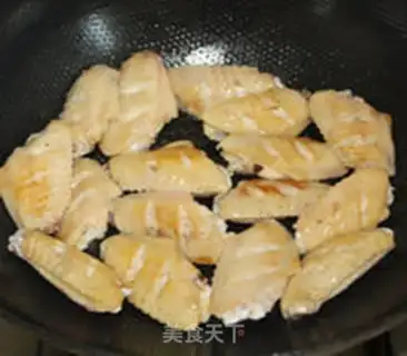 Make The chicken wings of chestnuts step 4