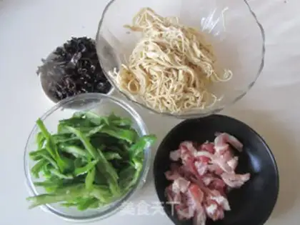 Make Pepper-dry-dry-dry-dry meat step 0