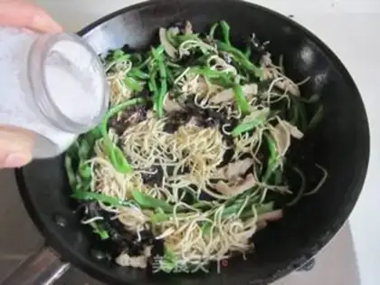 Make Pepper-dry-dry-dry-dry meat step 7