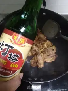 Make A chicken with mushrooms and chestnuts step 5
