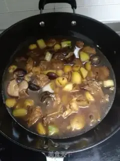 Make A chicken with mushrooms and chestnuts step 8