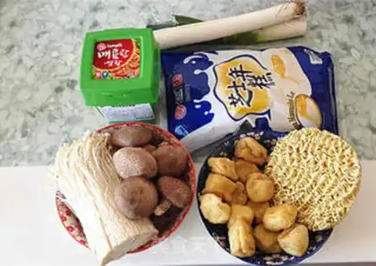Make The Korean army fire pot step 0