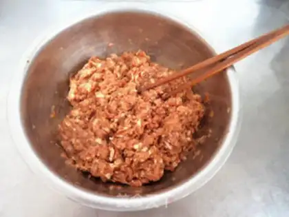 Make Pork dumplings step 1